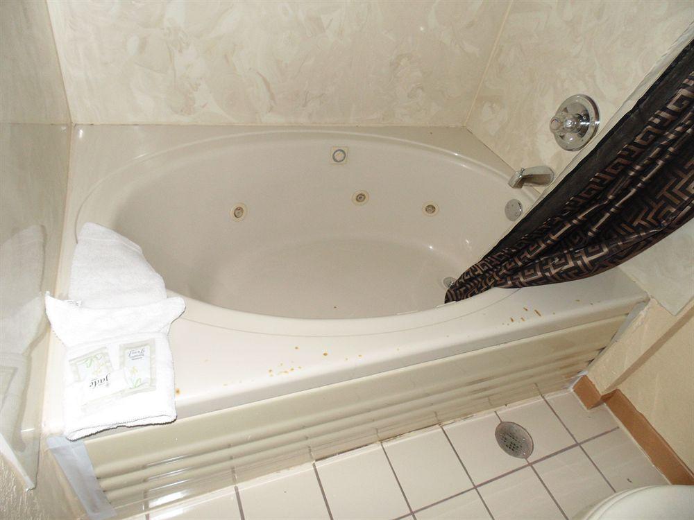 First Western - Fairmont Fairmont City